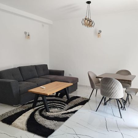 Apartmani Srdanovic Тиват Екстериор снимка