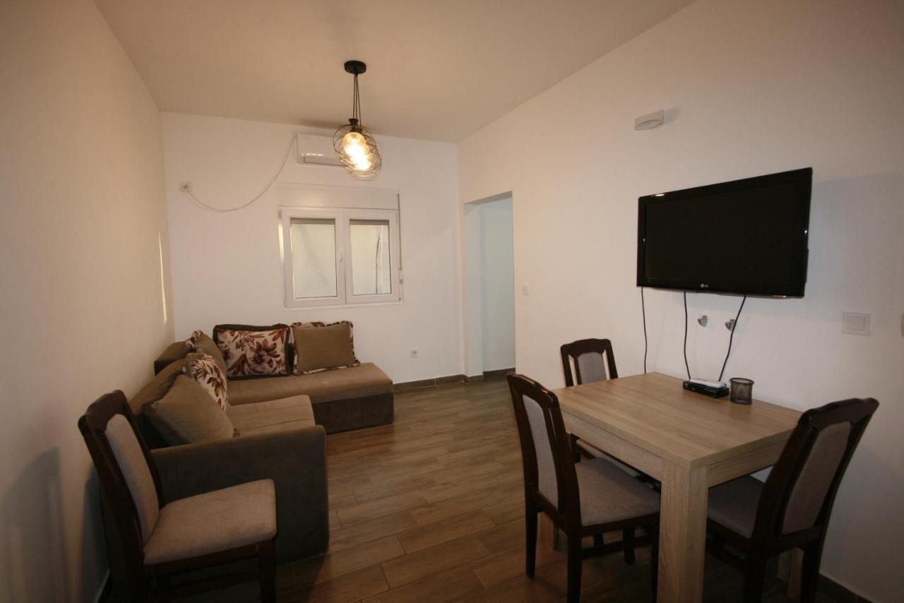 Apartmani Srdanovic Тиват Екстериор снимка