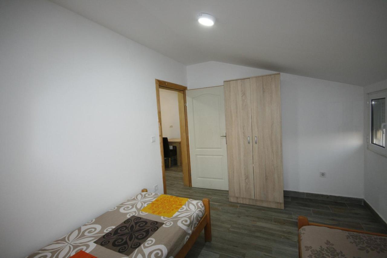 Apartmani Srdanovic Тиват Екстериор снимка