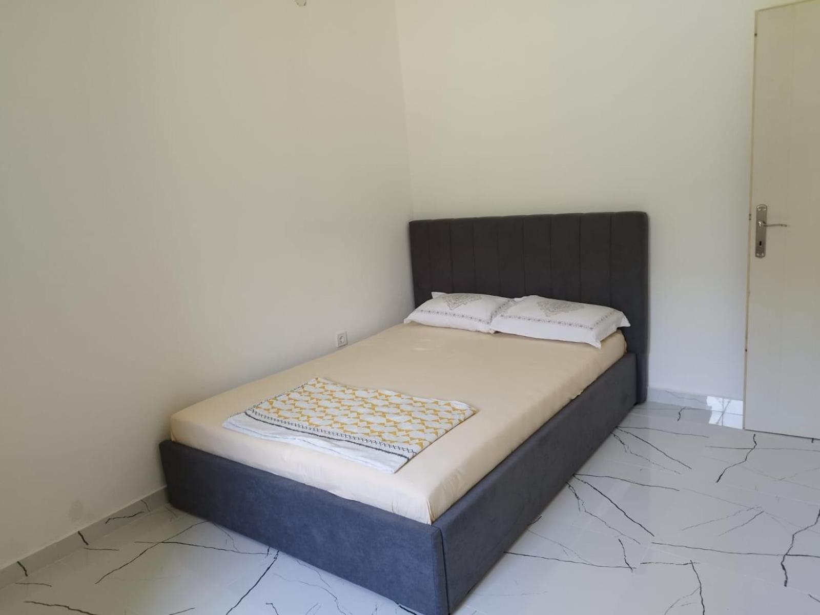Apartmani Srdanovic Тиват Екстериор снимка